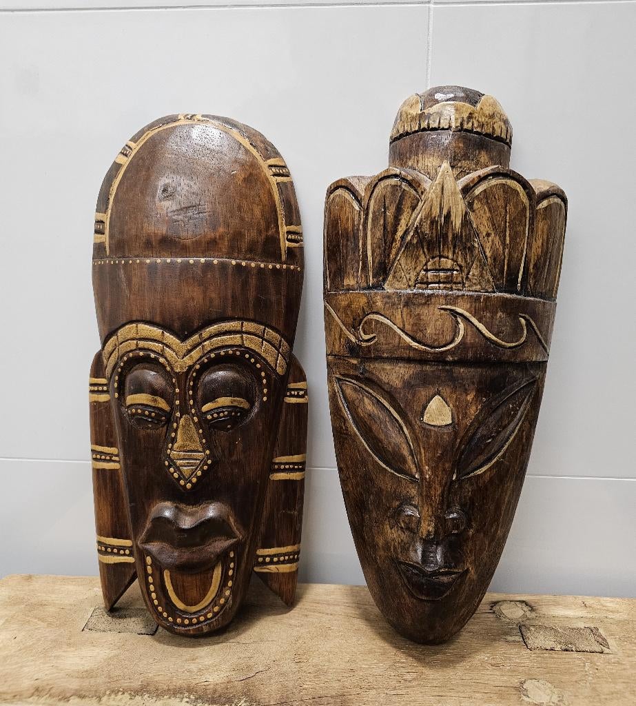 2 LEUKE HOUTEN MASKERS, Houtsnijwerk, Ophalen of Verzenden, Handgemaakt, 20 - 50 cm