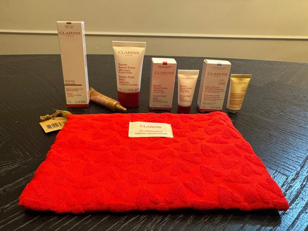 Clarins setje pakketje in toilettasje nieuw, Ophalen of Verzenden, Nieuw