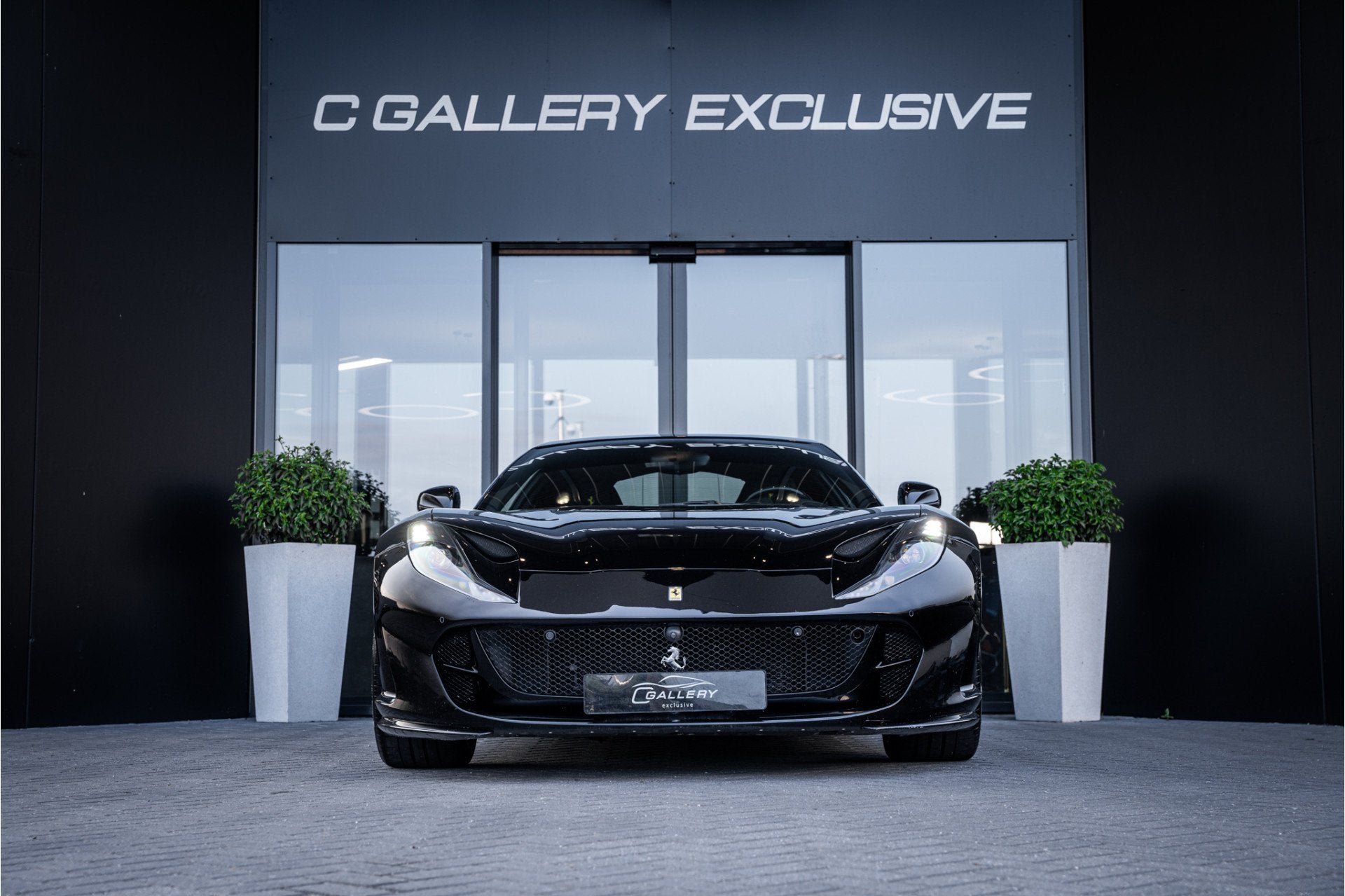 Ferrari 812 6.5 V12 Superfast HELE - Racing seats l Passenge, Auto's, Ferrari, Automaat, Gebruikt, Zwart, 12 cilinders