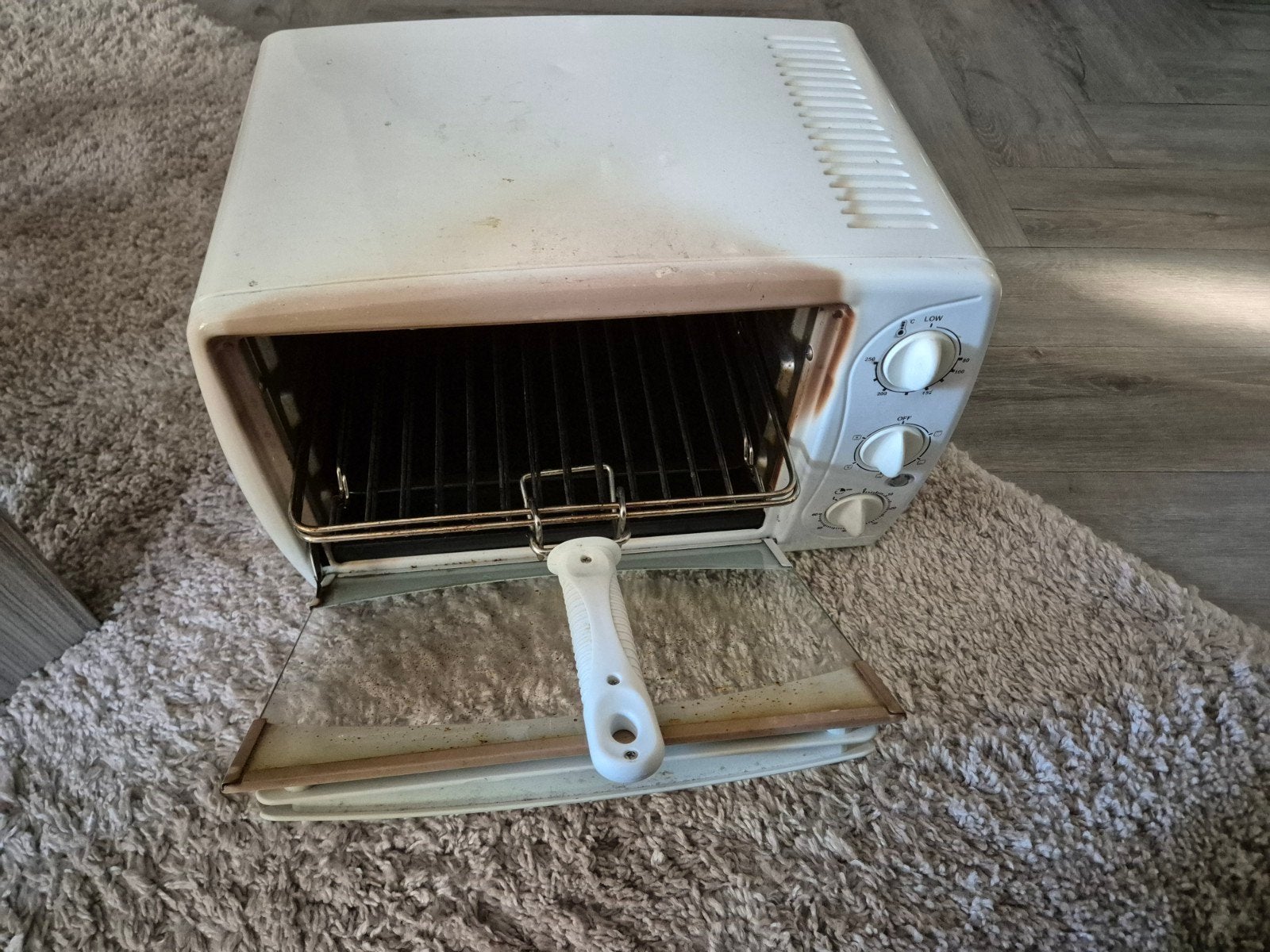 Kleine oven / grill, Witgoed en Apparatuur, Ovens, Gebruikt, Vrijstaand, Mini-oven, Overige merken, Minder dan 45 cm, Ophalen