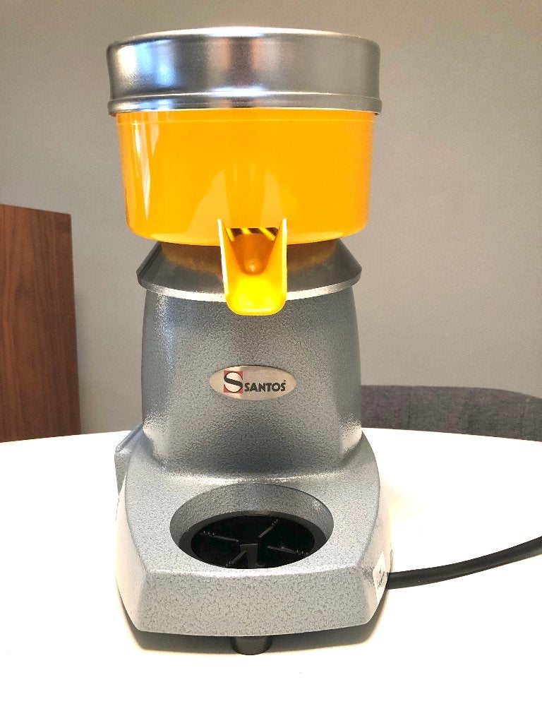 Citruspers, sinaasappel pers SANTOS NOVO, Ophalen, Zo goed als nieuw, Citruspers