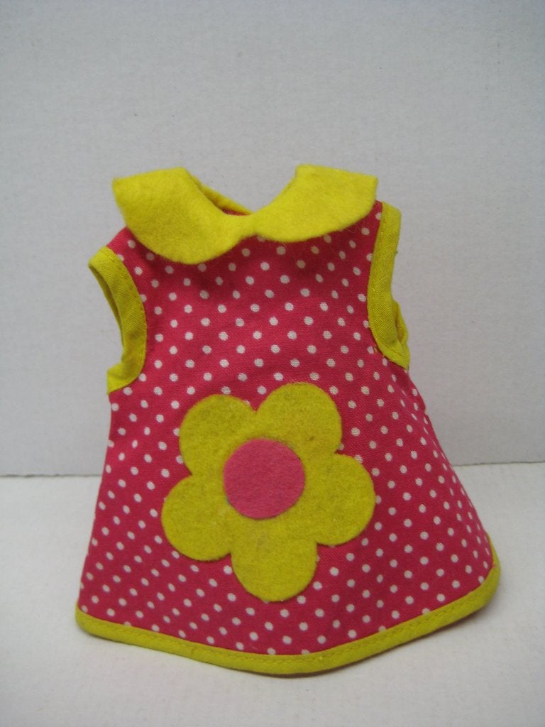 VINTAGE POPPENJURKJE DAISY, Ophalen of Verzenden, Gebruikt, Kleertjes