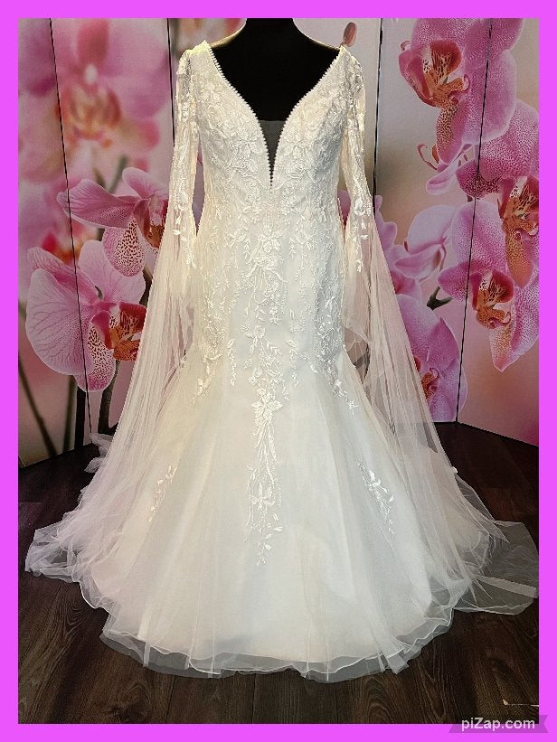 Nieuw maat 46 - 46/48 URSELA, Kleding | Dames, Trouwjurk, Overige kleuren, Nieuw, Ophalen of Verzenden