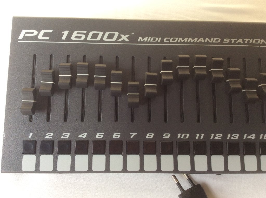 Peavey PC-1600X, Ophalen, Zo goed als nieuw