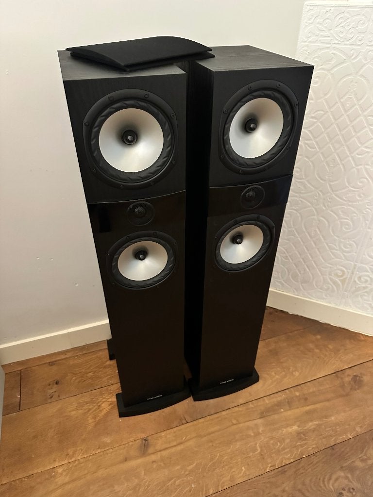 fyne audio luidsprekers f303, Vloerstaande luidspreker, Zo goed als nieuw, 60 tot 120 watt, Ophalen