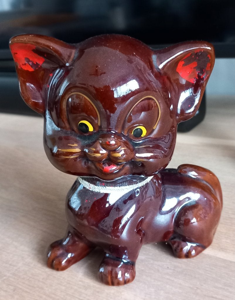 Vintage beeld van een poes, Japans Jaren '50 Redware, Verzamelen, Ophalen of Verzenden, Zo goed als nieuw, Dier