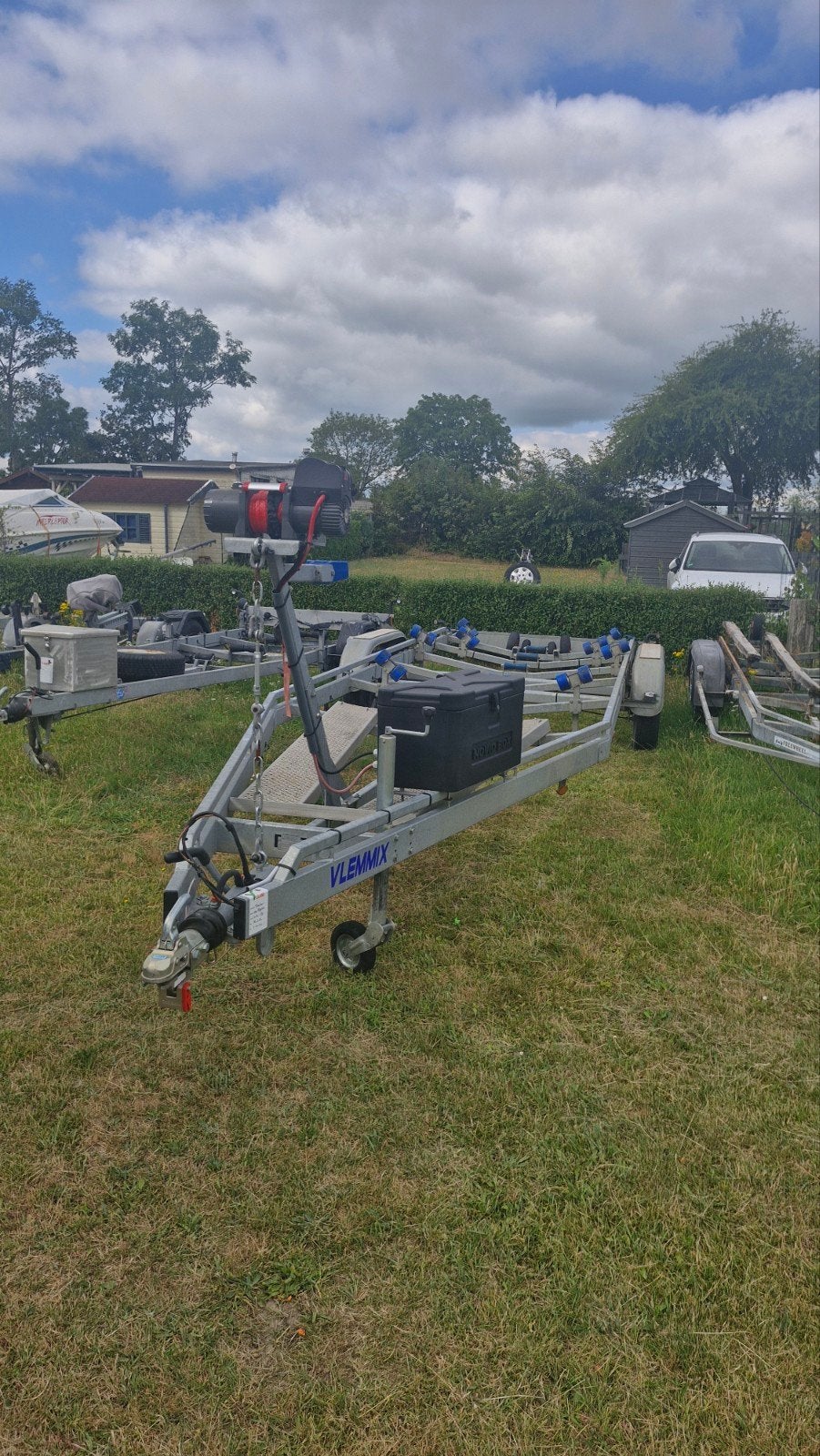 Vlemmix boottrailer met elektrische lier en opbergbox, Ophalen, Zo goed als nieuw, Zeilboot of Motorboot