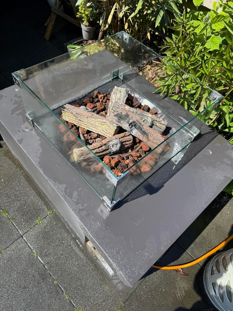Moderne Happy Cocooning vuurtafel, Ophalen, Zo goed als nieuw