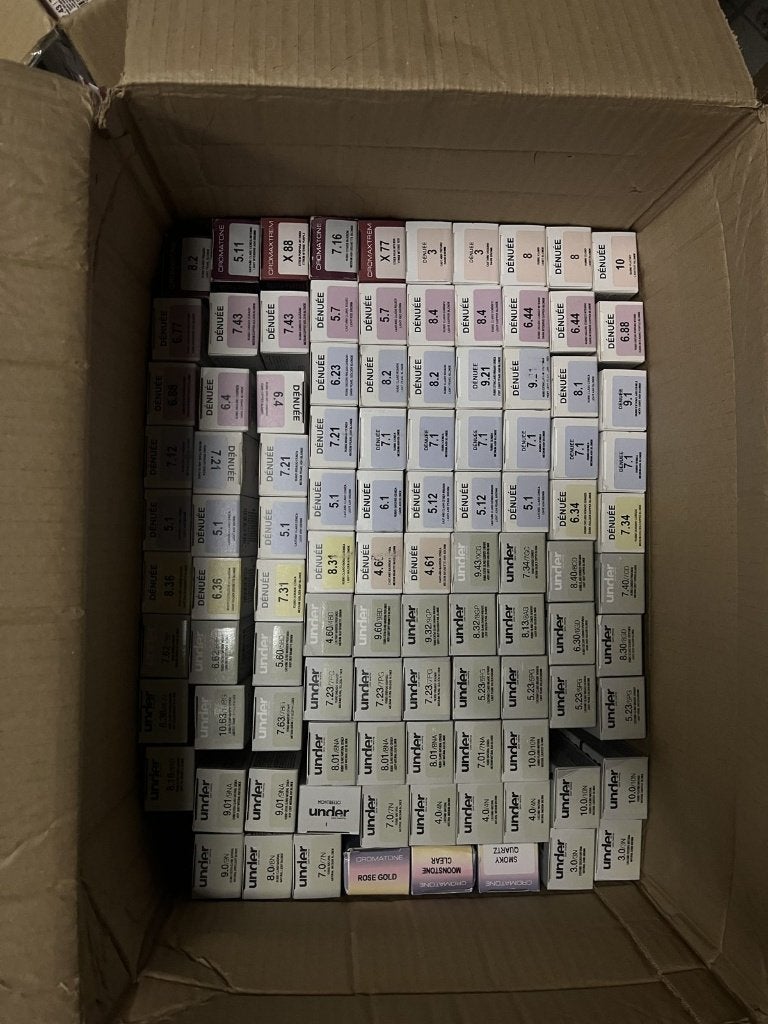 Montibello Dénuée / under haarverf - doos 110 tubes, Ophalen of Verzenden, Nieuw, Overige typen