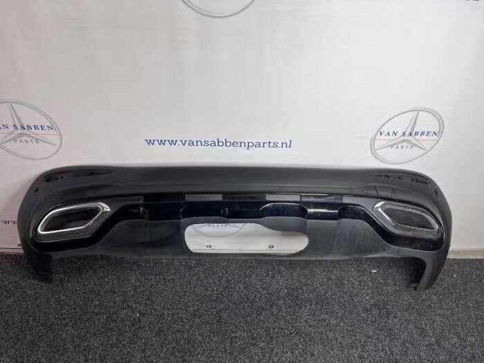 Diffuser achterbumper van een Mercedes GLC-Klasse (ZWART), Ophalen of Verzenden, Gebruikt, Achter, Bumper