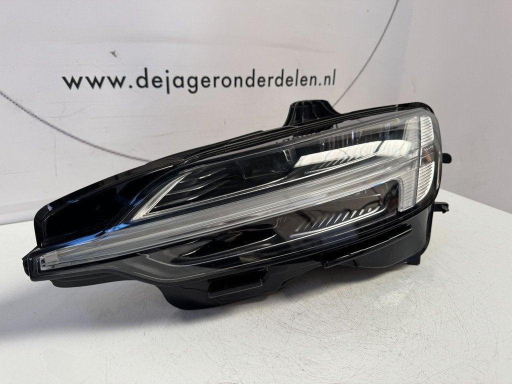VOLVO V60 S60 MID LED KOPLAMP LINKS COMPLEET 32228817, Auto-onderdelen, Verlichting, Gebruikt, Gunnar Engellaus vag 8
405 31  Gothenburg, SE