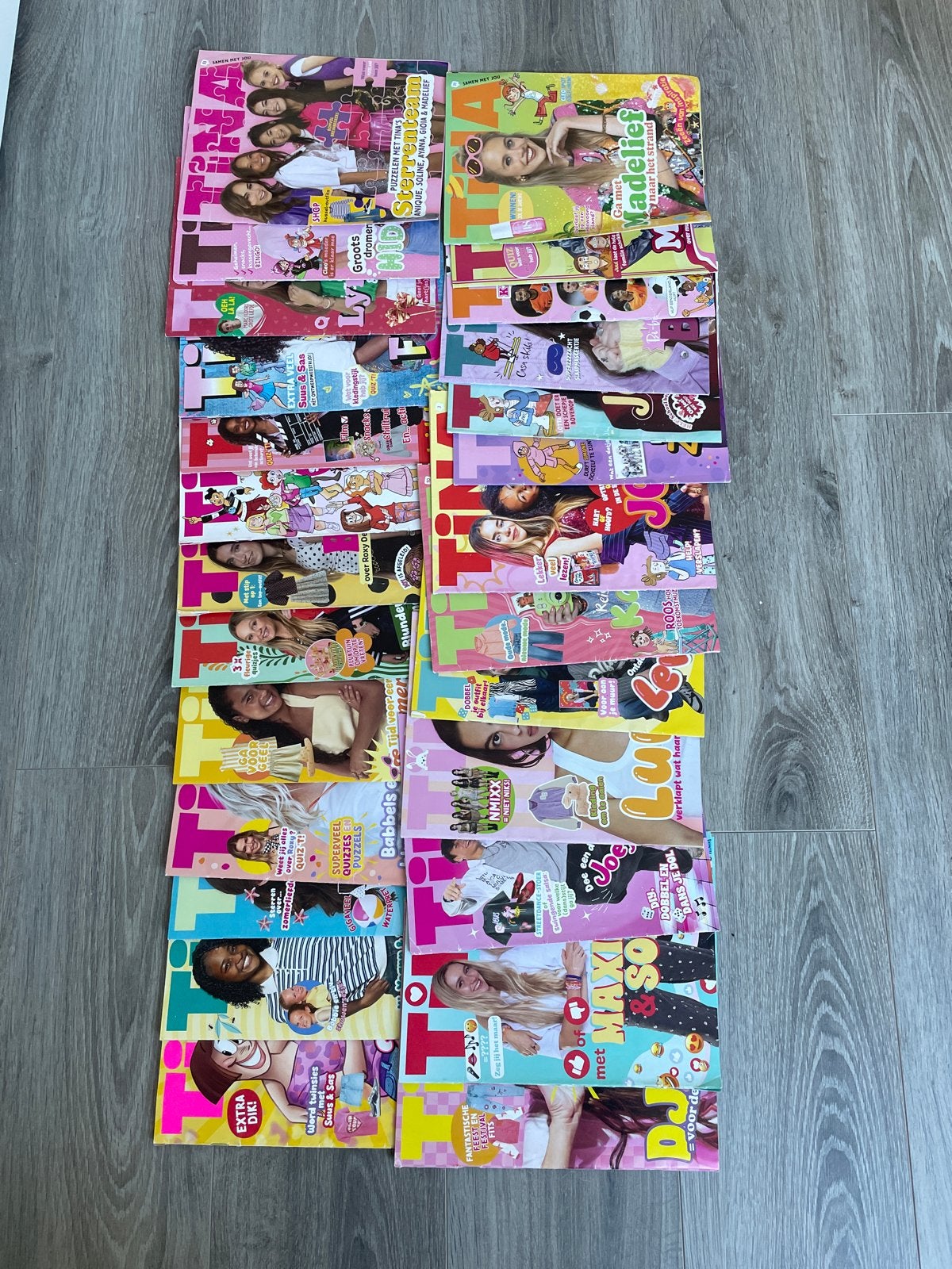 26 Tina tijdschriften, Boeken, Ophalen of Verzenden, Gelezen, Damesbladen