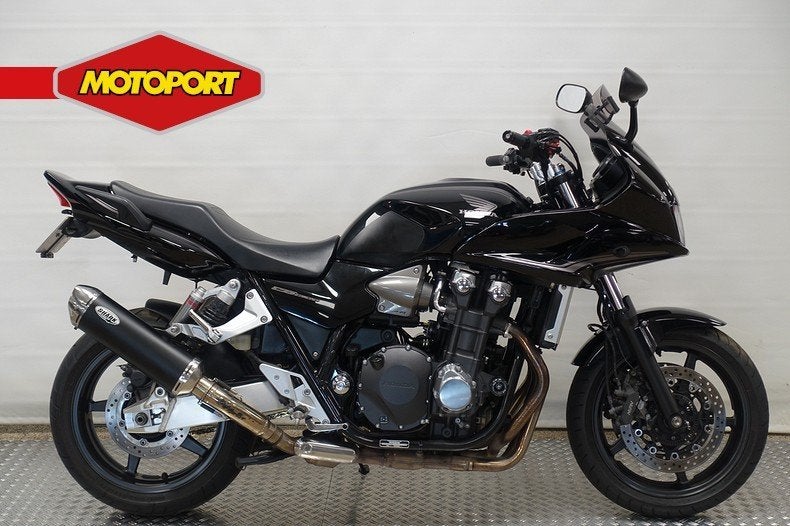 Honda CB 1300 F (bj 2012), Vincent.verhulsel@honda-eu.com, Doornveld 180-184
B -1731  Zellik, BE, Bedrijf, Honda Motor Europe Ltd. B