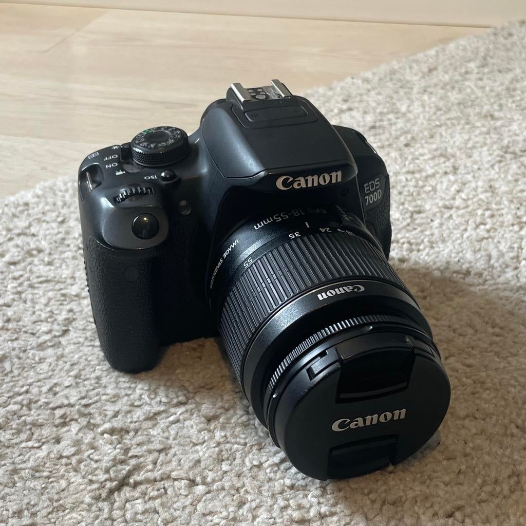 Canon EOS 700D met 18-55mm lens, Ophalen, Spiegelreflex, Canon, Zo goed als nieuw