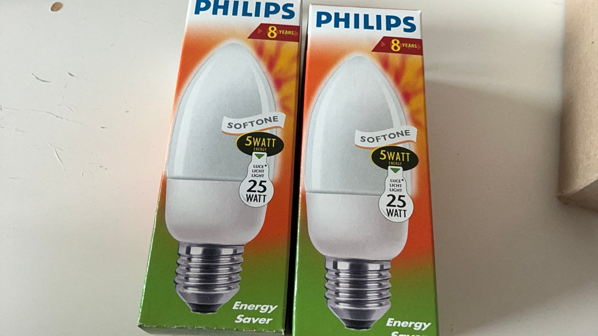 Philips softone 5 watt equivalent 25 watt E27 fitting, Huis en Inrichting, Lampen | Losse lampen, Philips, Nieuw, Spaarlamp, 10 tot 30 watt