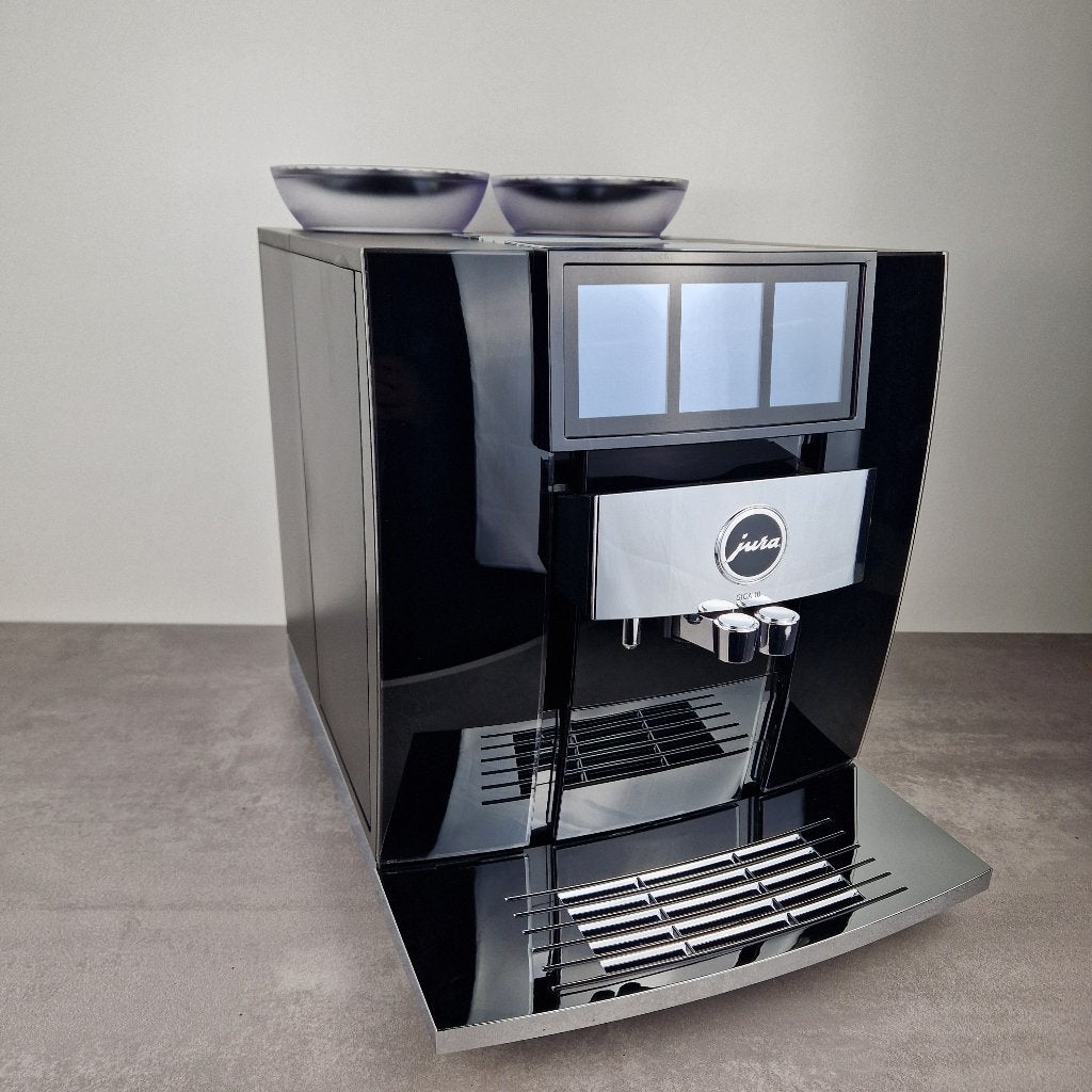 Jura GIGA 10 Diamond Black (EA) demo, Espresso apparaat, 10 kopjes of meer, Ophalen of Verzenden, Zo goed als nieuw