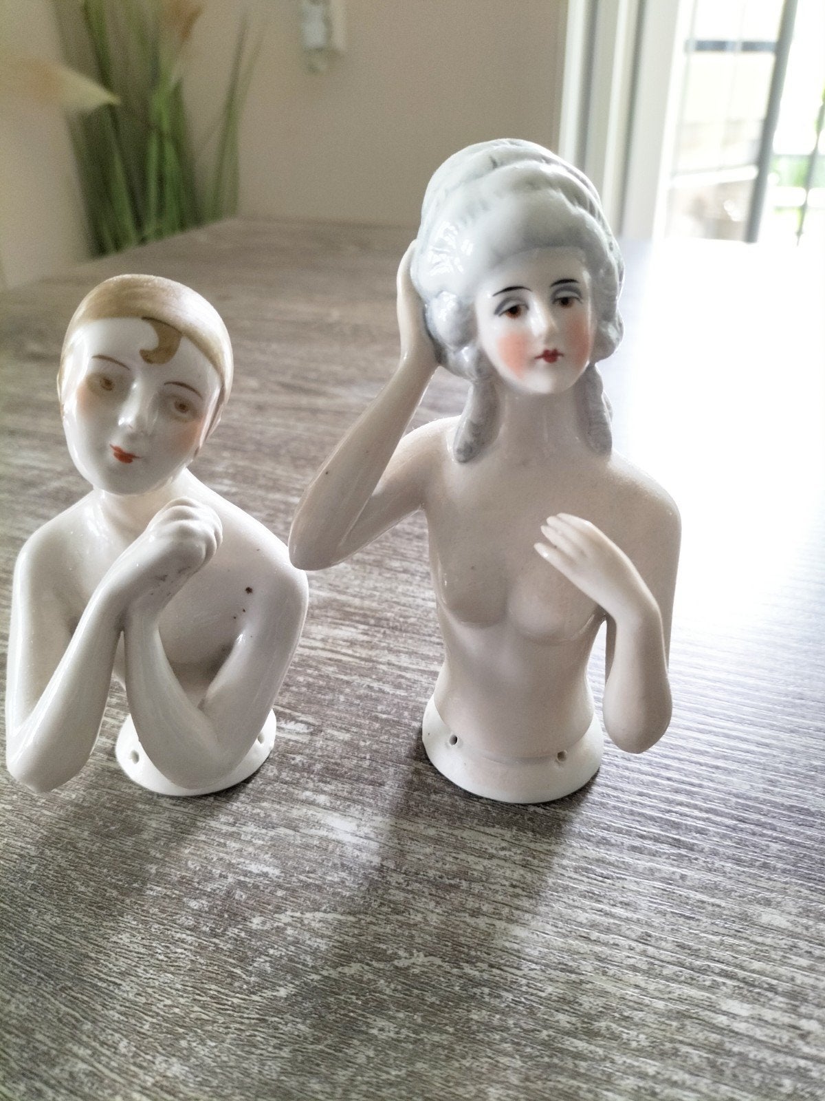 2 Antieke Porseleinen Half Dolls in Goede Staat, Verzenden
