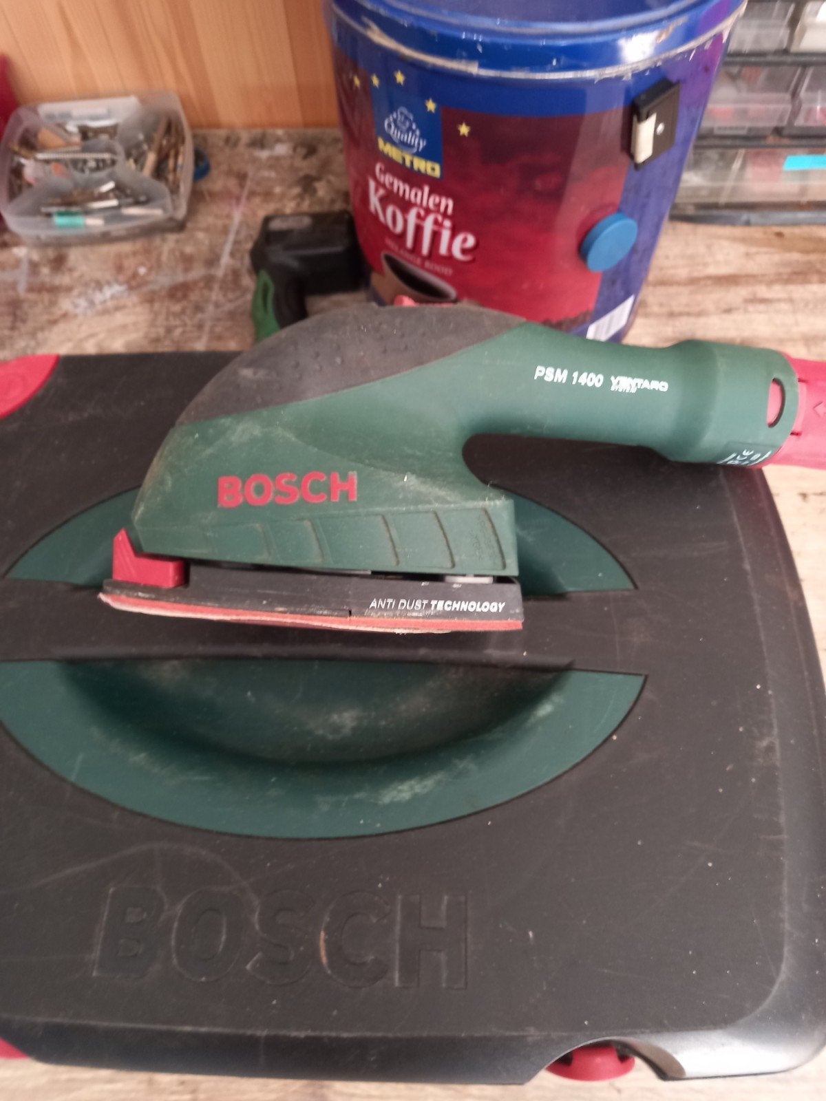 Bosch schuurmachine compleet met stofzuiger zie foto's, Ophalen, Minder dan 600 watt, Vlakschuurmachine