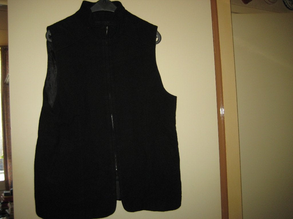 Zwarte bodywarmer, 44, Giorgio (2021-4-18), Kleding | Dames, Ophalen of Verzenden, Zo goed als nieuw, Maat 42/44 (L), Zwart