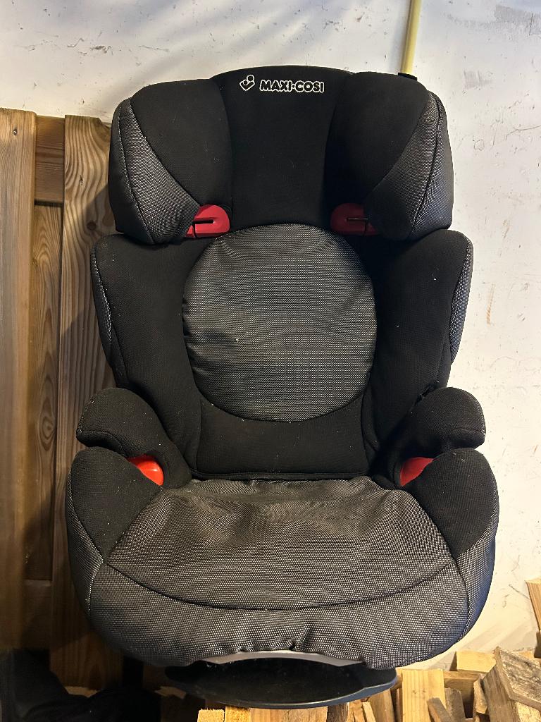 Maxicosi, Kinderen en Baby's, Autostoeltjes, Ophalen, 9 t/m 18 kg, Gebruikt, Autogordel