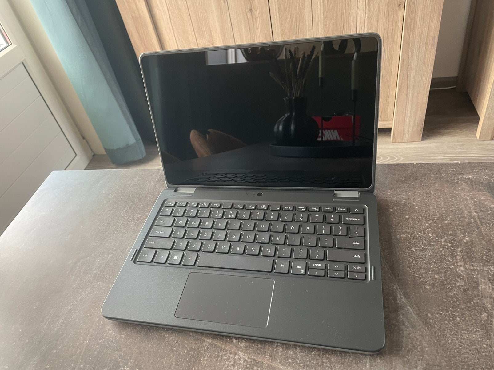 Dell - Latitude 3120 2-in-1 - 11,6" HD touch -  8GB/128GB, Ophalen of Verzenden, Zo goed als nieuw, Met touchscreen