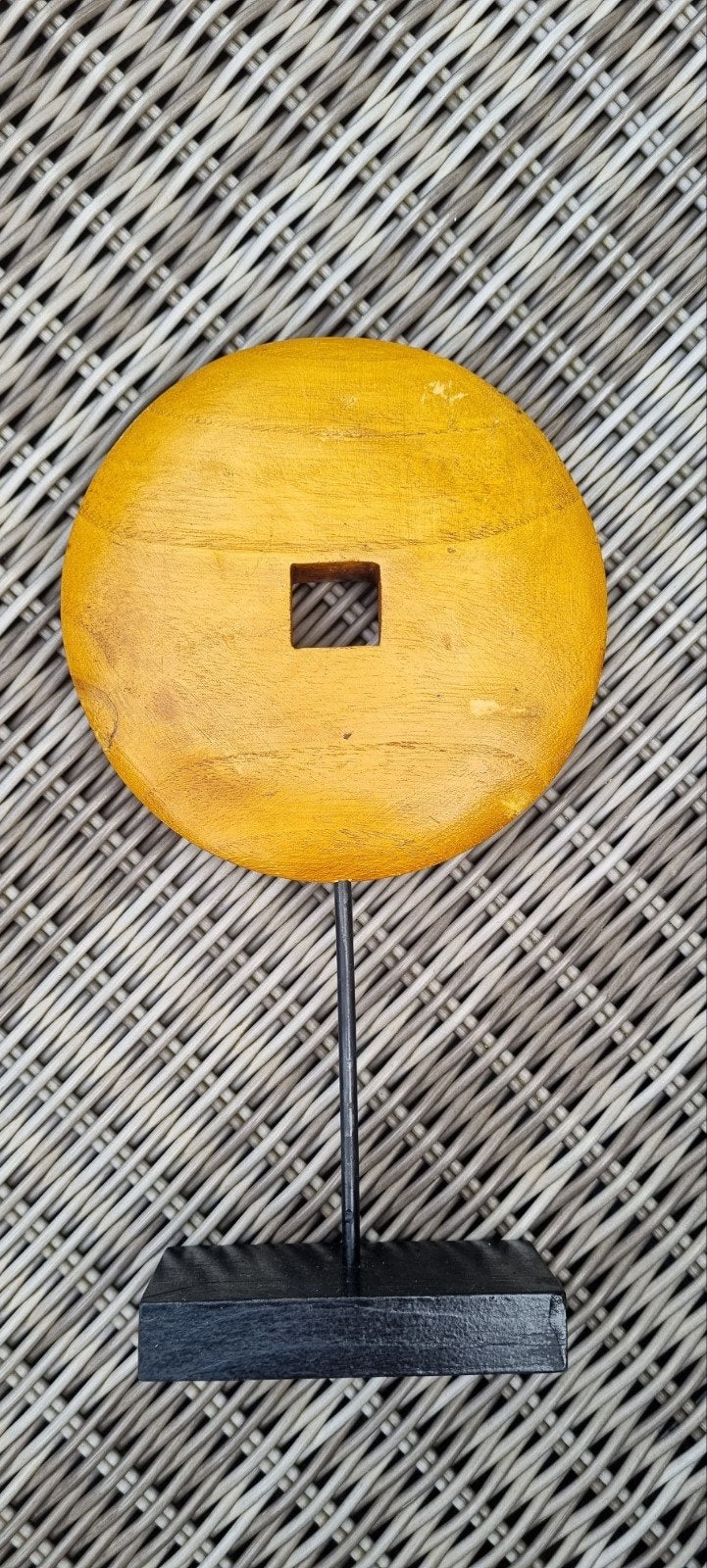 Decoratief houten object op standaard, Antiek en Kunst, Meerkleurig, Hout, Object, Handgemaakt