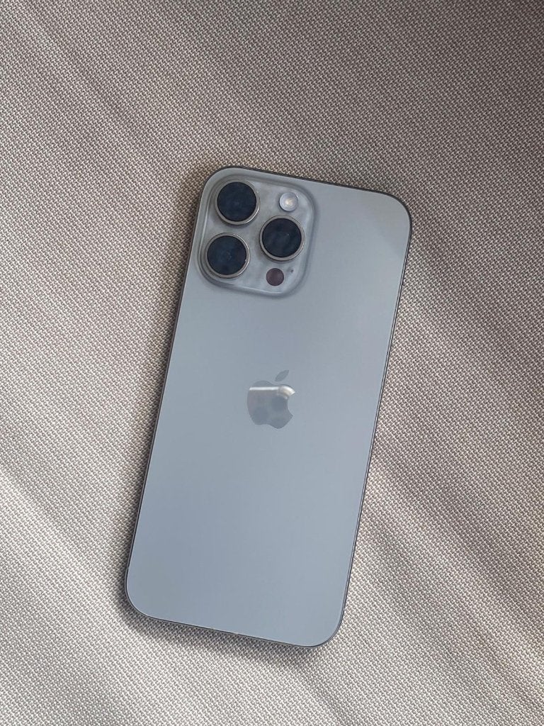 iPhone 16 pro Max 256gb NIEUWSTAAT, Telecommunicatie, 89 %, IPhone 16 Pro Max, Zo goed als nieuw, Ophalen