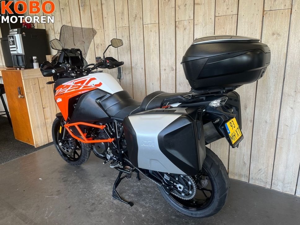 KTM KTM 1290 SUPER (bj 2017), 2 cilinders, KTM, Motorrijbewijs A, Bedrijf