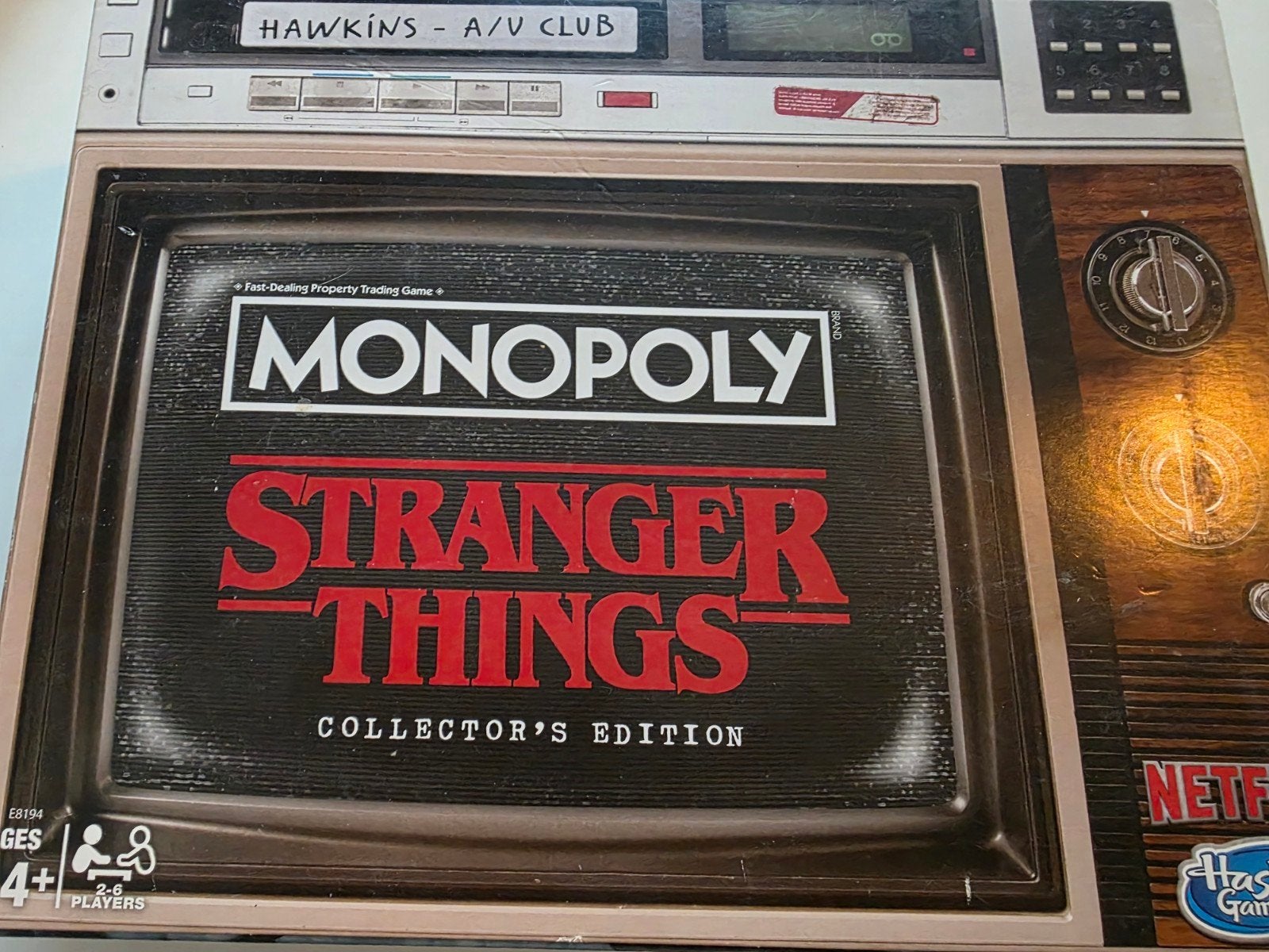 Monopoly Stranger Things Collector's Edition, Drie of vier spelers, Verzenden, Zo goed als nieuw, Hasbro Gaming