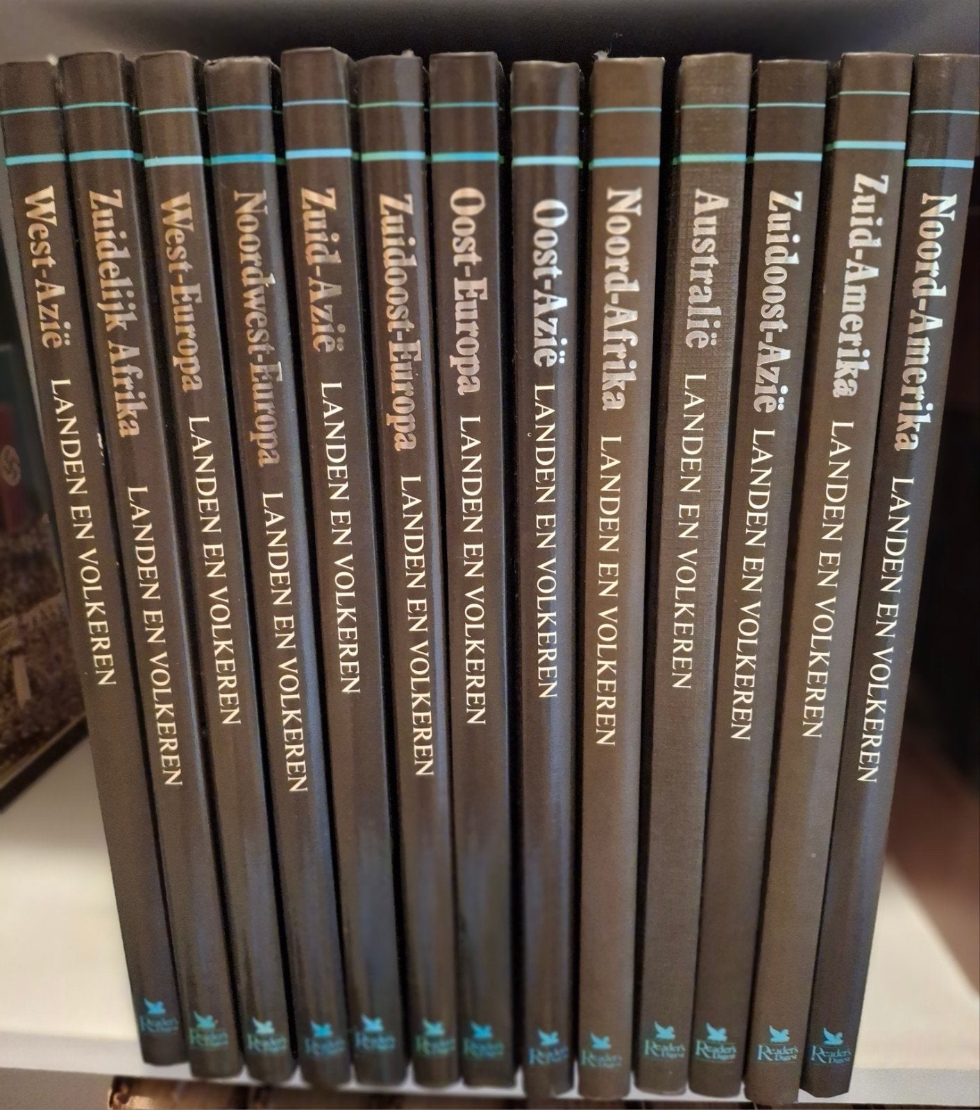 Landen en Volkeren - Complete Reeks (13 delen), Europa, Ophalen of Verzenden, Reisgids of -boek, Gelezen