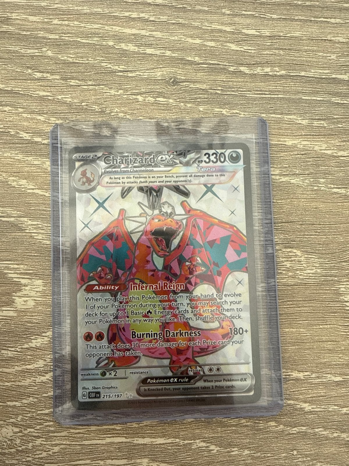 Charizard EX 215/197 Obsidian Flames Pokémon Kaart, Ophalen of Verzenden, Zo goed als nieuw, Losse kaart, Foil