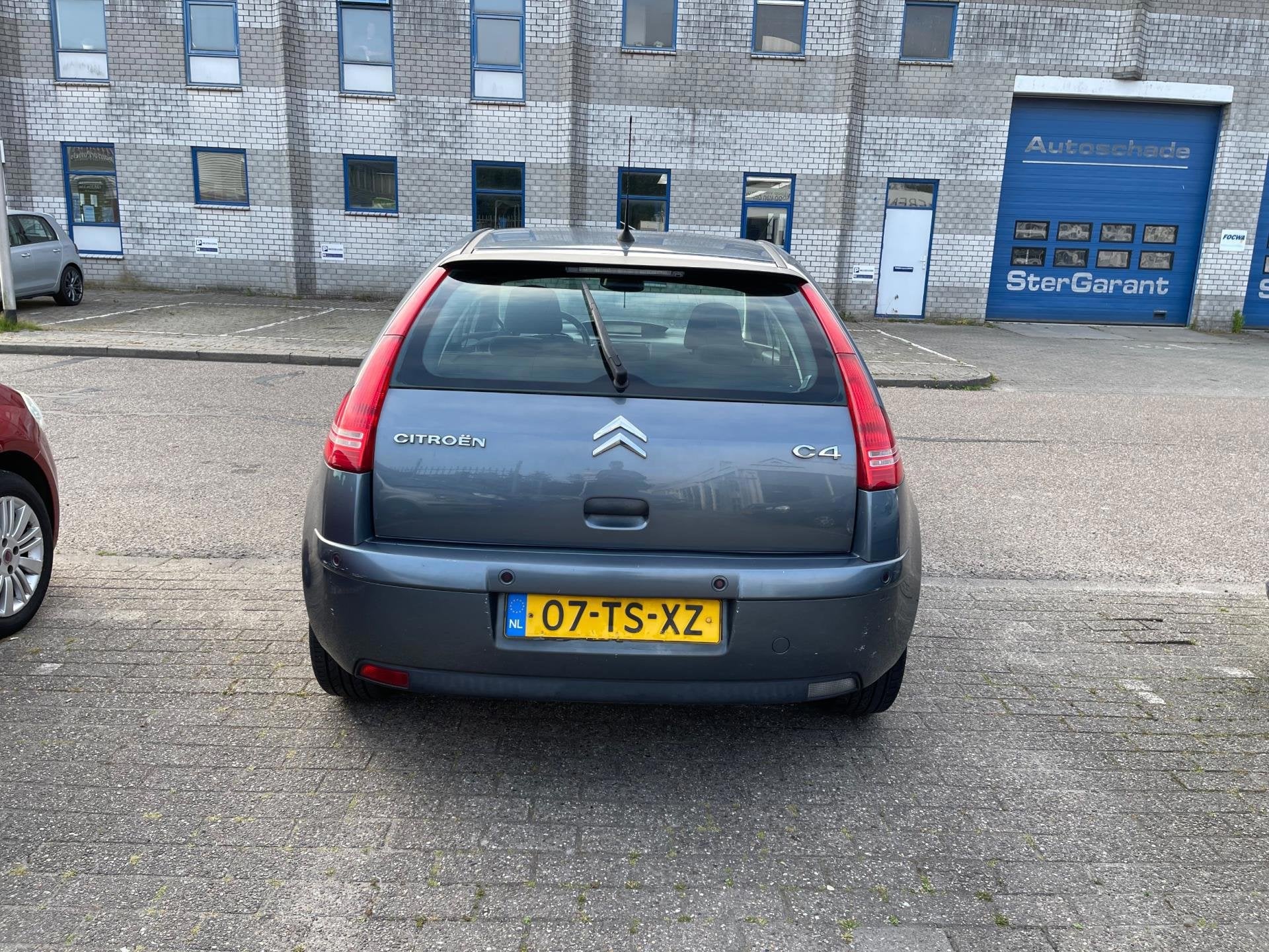 Citroen C4 1.4-16V Image, Voorwielaandrijving, Dealer onderhouden, Stof, 4 cilinders