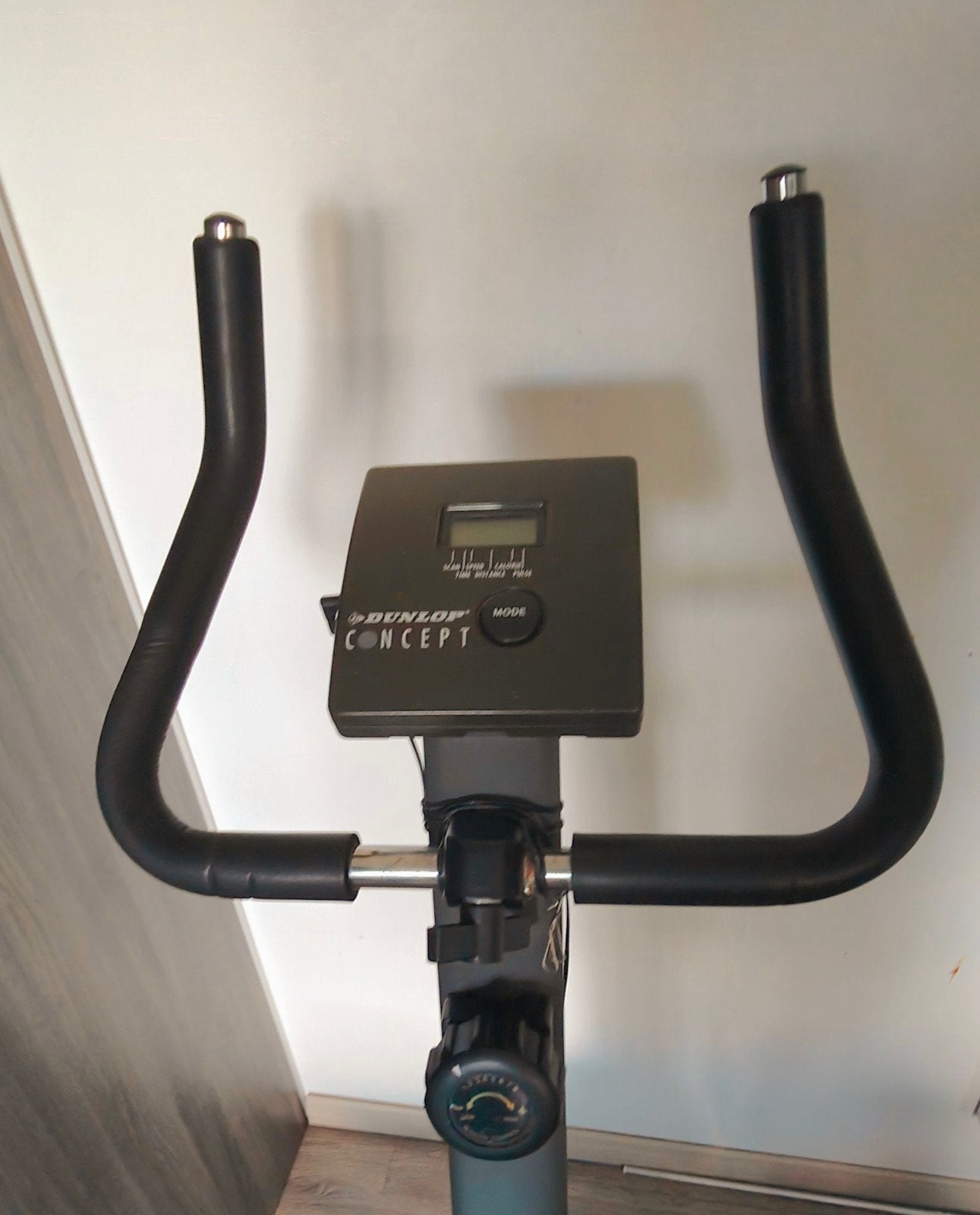 Dunlop Concept 1200 Hometrainer - Zo goed als nieuw, Ophalen of Verzenden, Zo goed als nieuw, Metaal, Benen