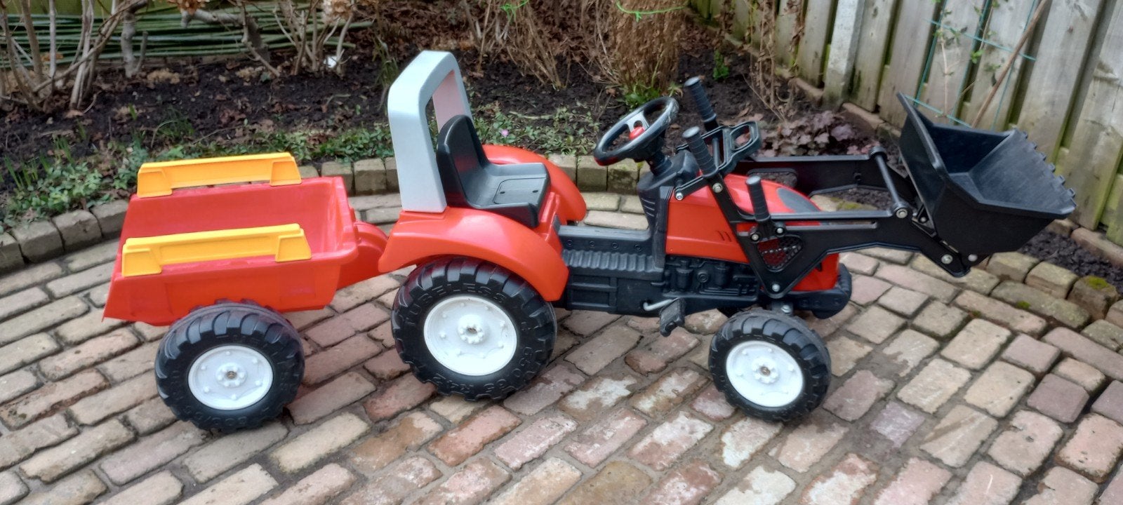 FALK Tractor Mc Cormick met Aanhanger, Ophalen, Gebruikt
