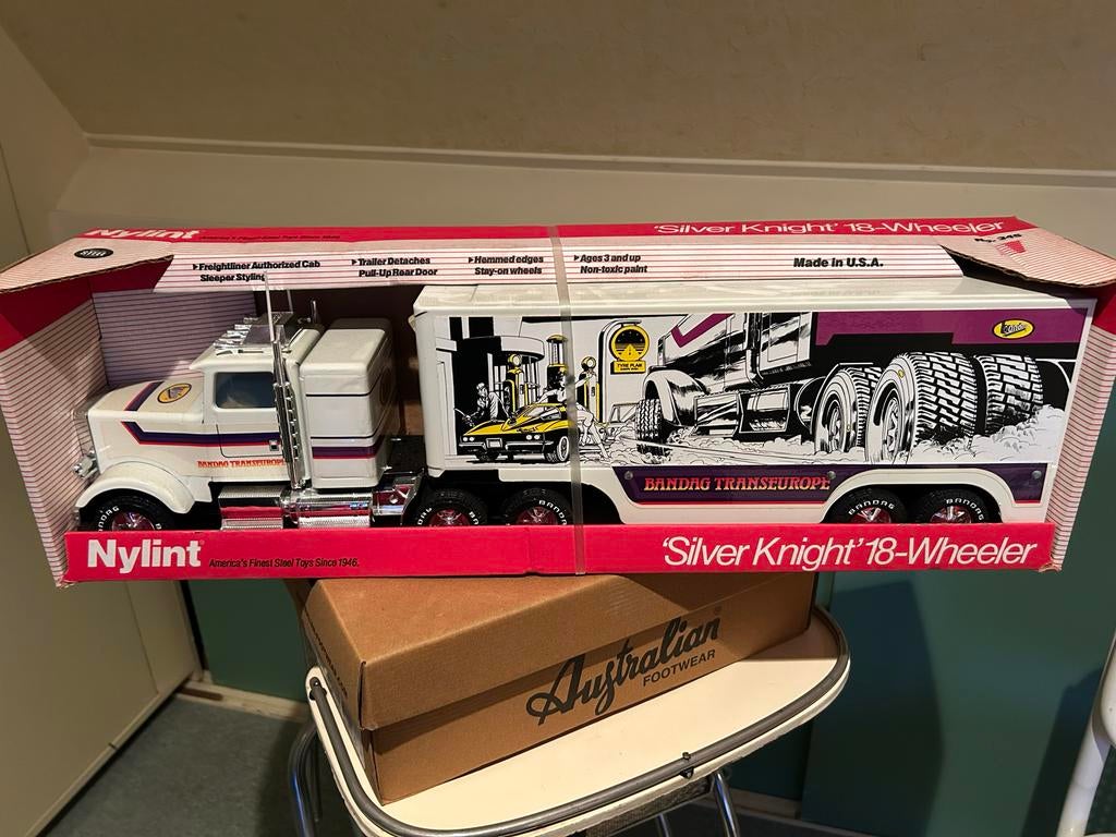 Nylint Silver Knight 18-Wheeler - Nieuw in doos, Ophalen of Verzenden, Nieuw