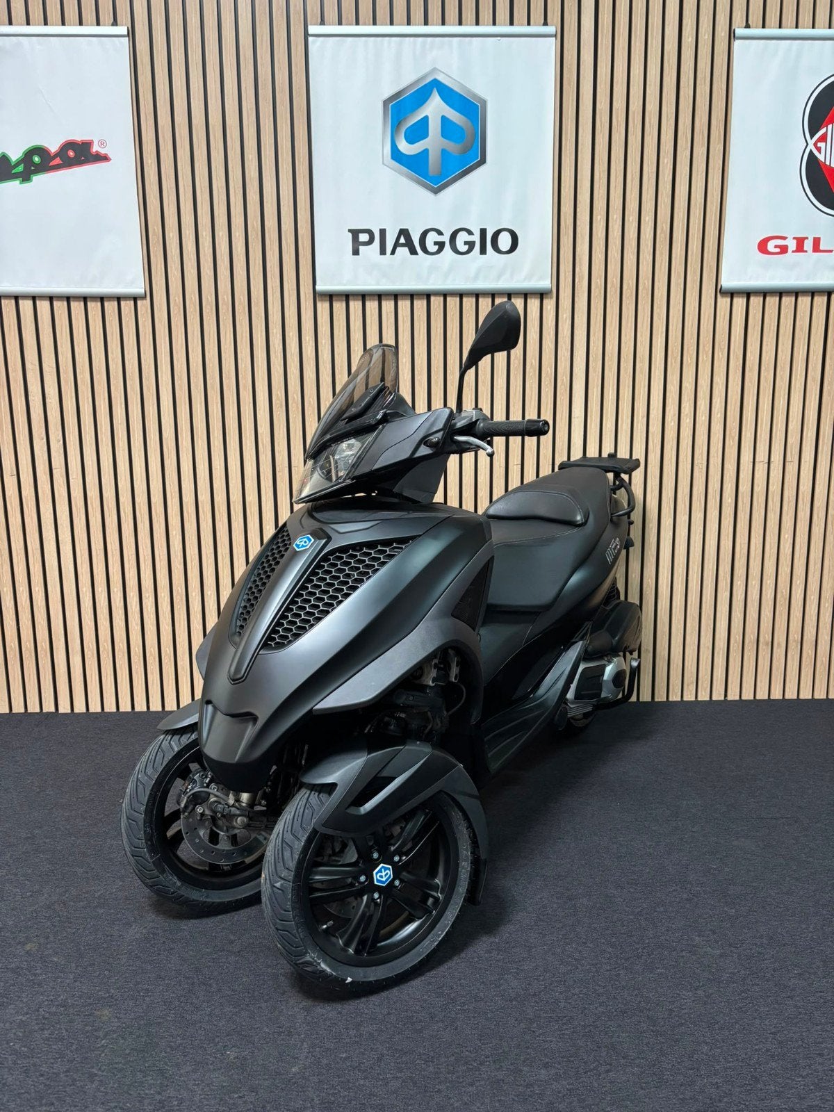 Piaggio MP3 yourban 300 LT Sport 2017 Autorijbewijs, 300 cc, Bedrijf, Sport, Automaat
