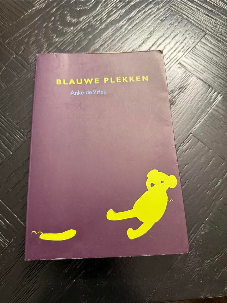 Blauwe Plekken - Anke de Vries, Ophalen of Verzenden, Zo goed als nieuw, Fictie algemeen