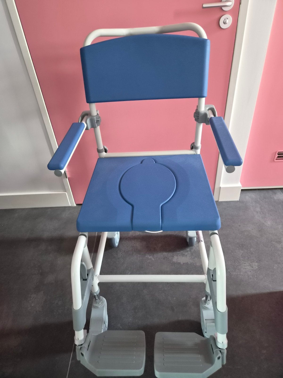 Nieuwe Drive Aston Douche toiletstoel, Ophalen of Verzenden, Duwrolstoel