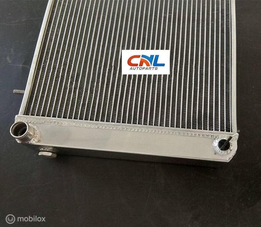 Radiateur 1975–1979 Triumph TR7 TR 7 2.0L Manual  MT 76 77, Auto-onderdelen, Motor en Toebehoren, Nieuw, Ophalen of Verzenden