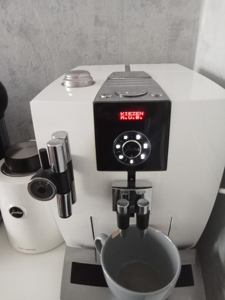 Jura Impressa J9 One Touch Koffiemachine met Cool Control, Witgoed en Apparatuur, Ophalen of Verzenden