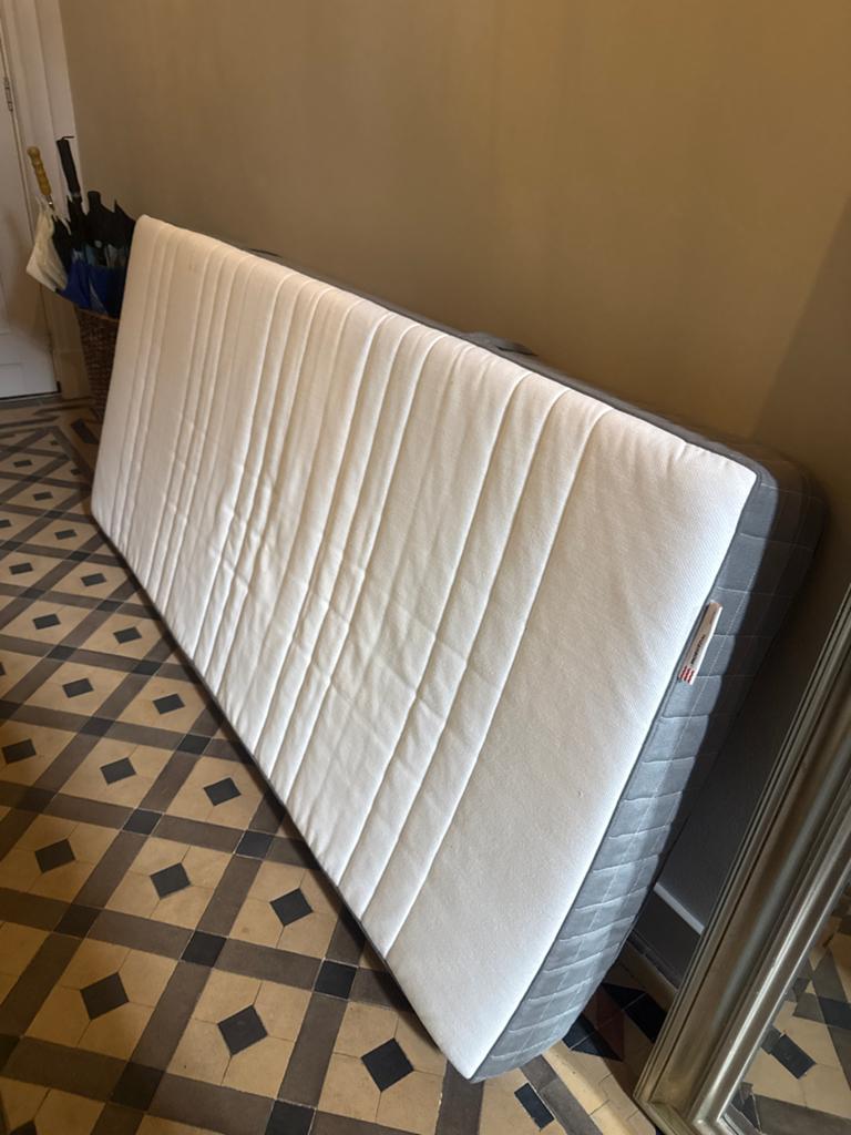 IKEA Morgedal matras - Zo goed als nieuw, Huis en Inrichting, Slaapkamer | Matrassen en Bedbodems, Ophalen, 90 cm, Eenpersoons