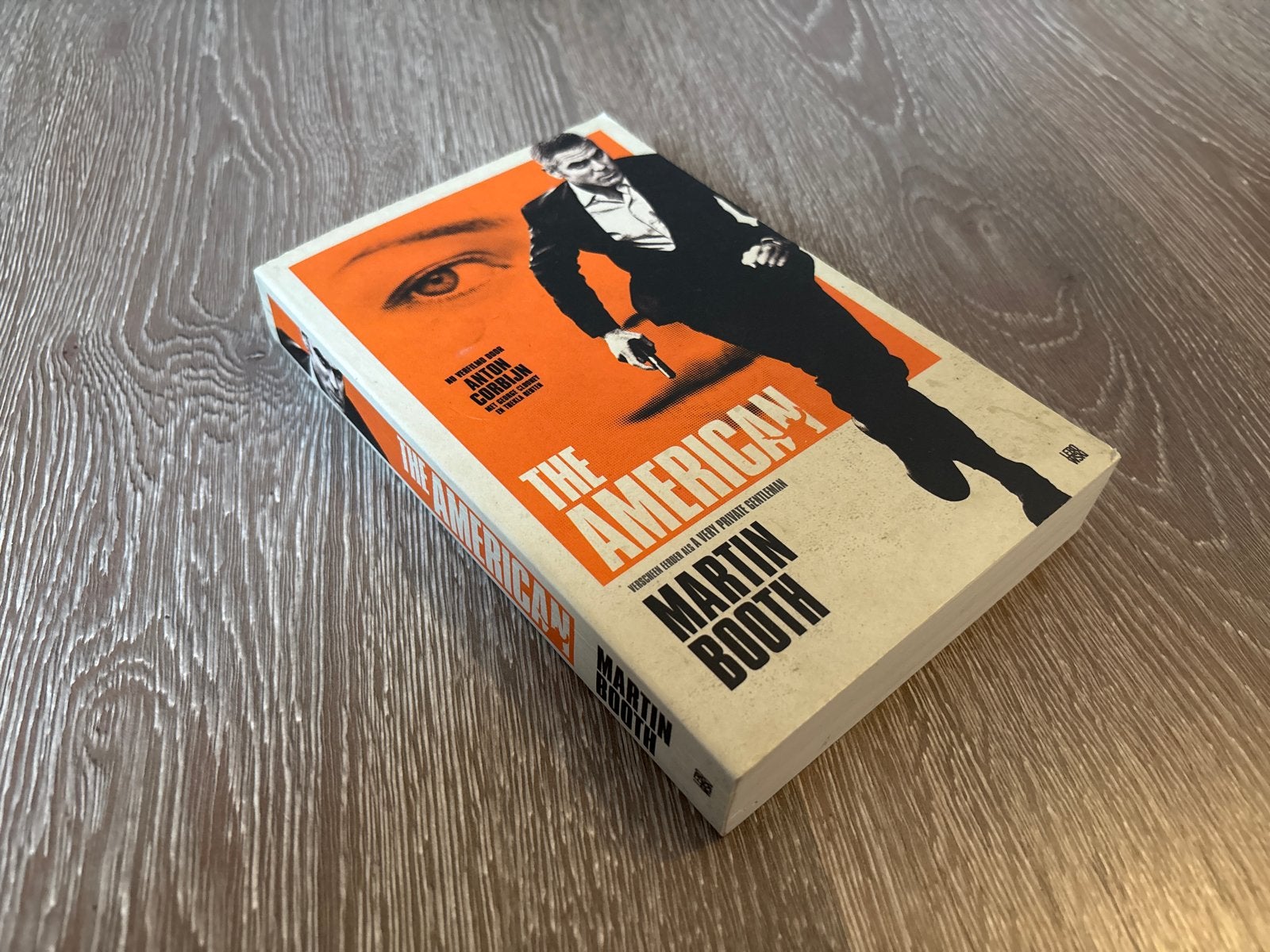 The American - Martin Booth (Boek), Ophalen of Verzenden, Gelezen, Nederland