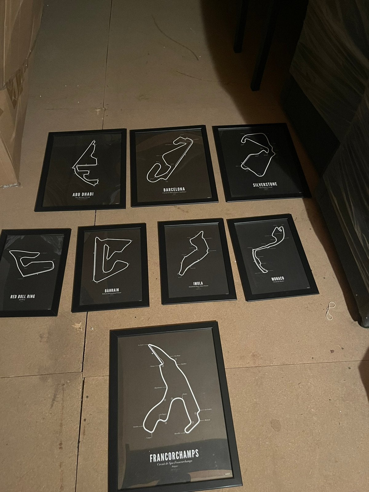 Formule 1 Circuit Posters - Set van 8 ingelijste prints, Ophalen, Zo goed als nieuw, Foto of Poster