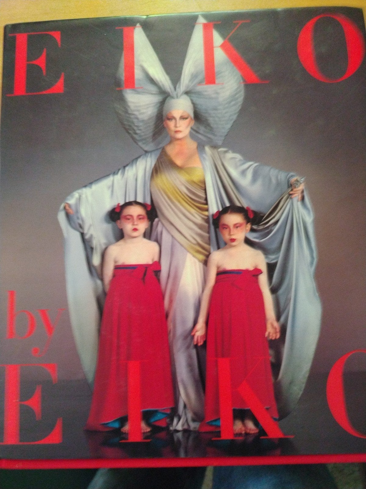 Eiko by Eiko - Prachtig Kunstboek, Boeken, Ophalen of Verzenden, Zo goed als nieuw, Eiko Ishioka, Wereld overig