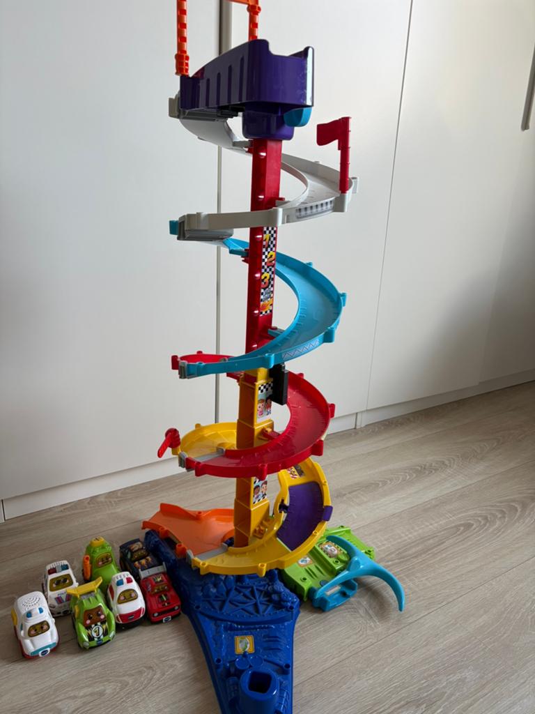 VTech Toet Toet Auto's Tornado stuntpark, Ophalen, Zo goed als nieuw, Handmatig, Overige merken