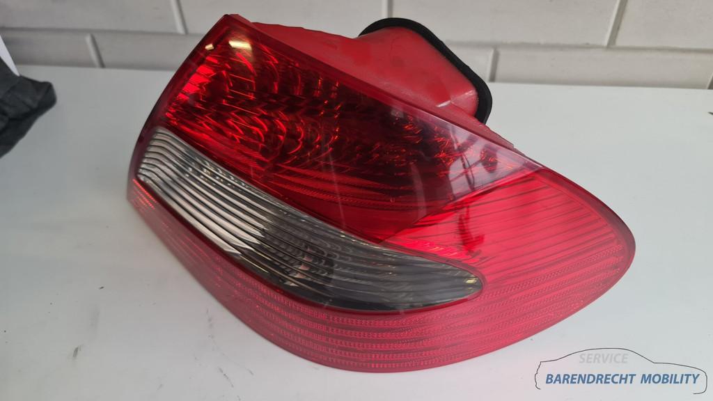 Achterlicht Mercedes W209 A209 C209 CLK facelift A2098200877, Gebruikt, Mercedes-Benz AG, Mercedes-Benz, Ophalen of Verzenden