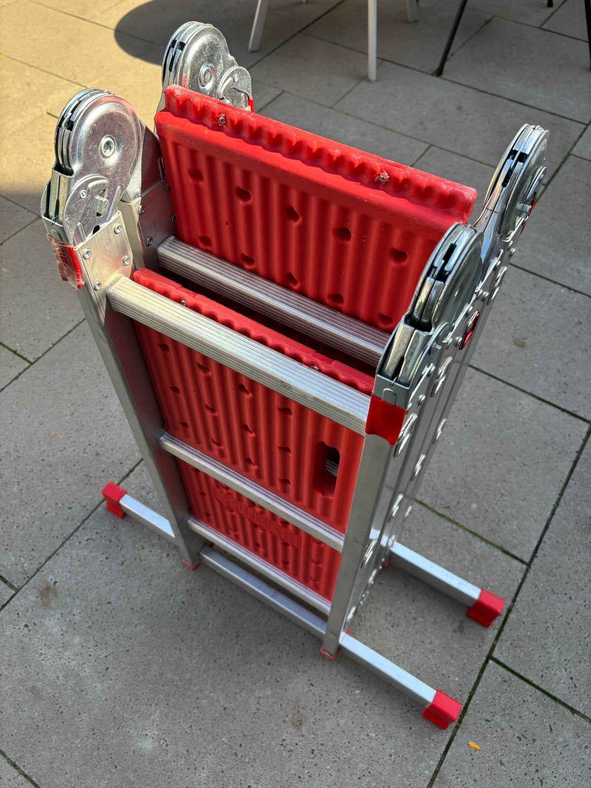 Altrex Varitrex Plus 4x3 Opvouwbare Ladder/Trap, Ophalen, Zo goed als nieuw, Ladder, Opvouwbaar of Inschuifbaar