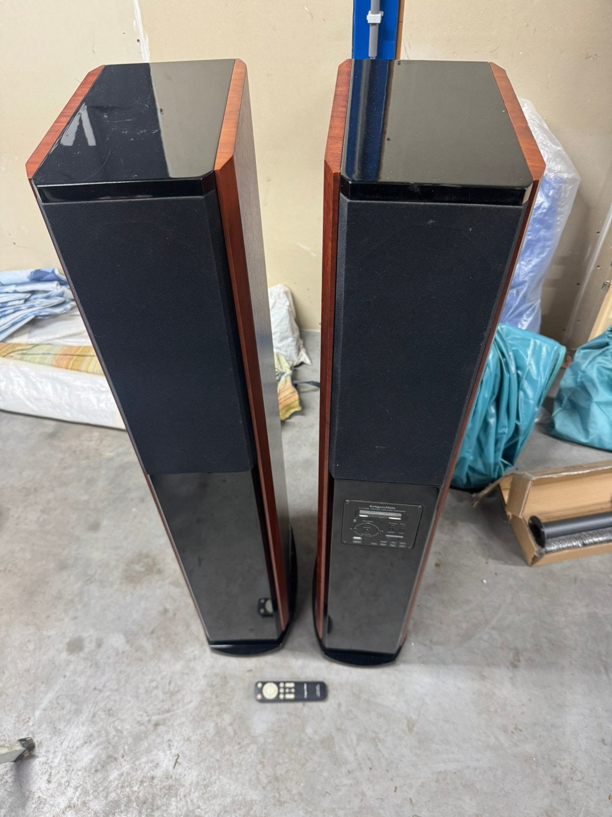 Krüger&Matz KM0512 (defect!) actieve speakers, 120 tot 150 watt, Speakerset, Kruger, Zo goed als nieuw