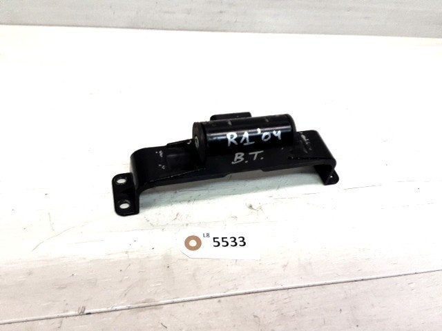 R1 2004 - 2006 Yamaha Beugel Beugel tank D1-47758