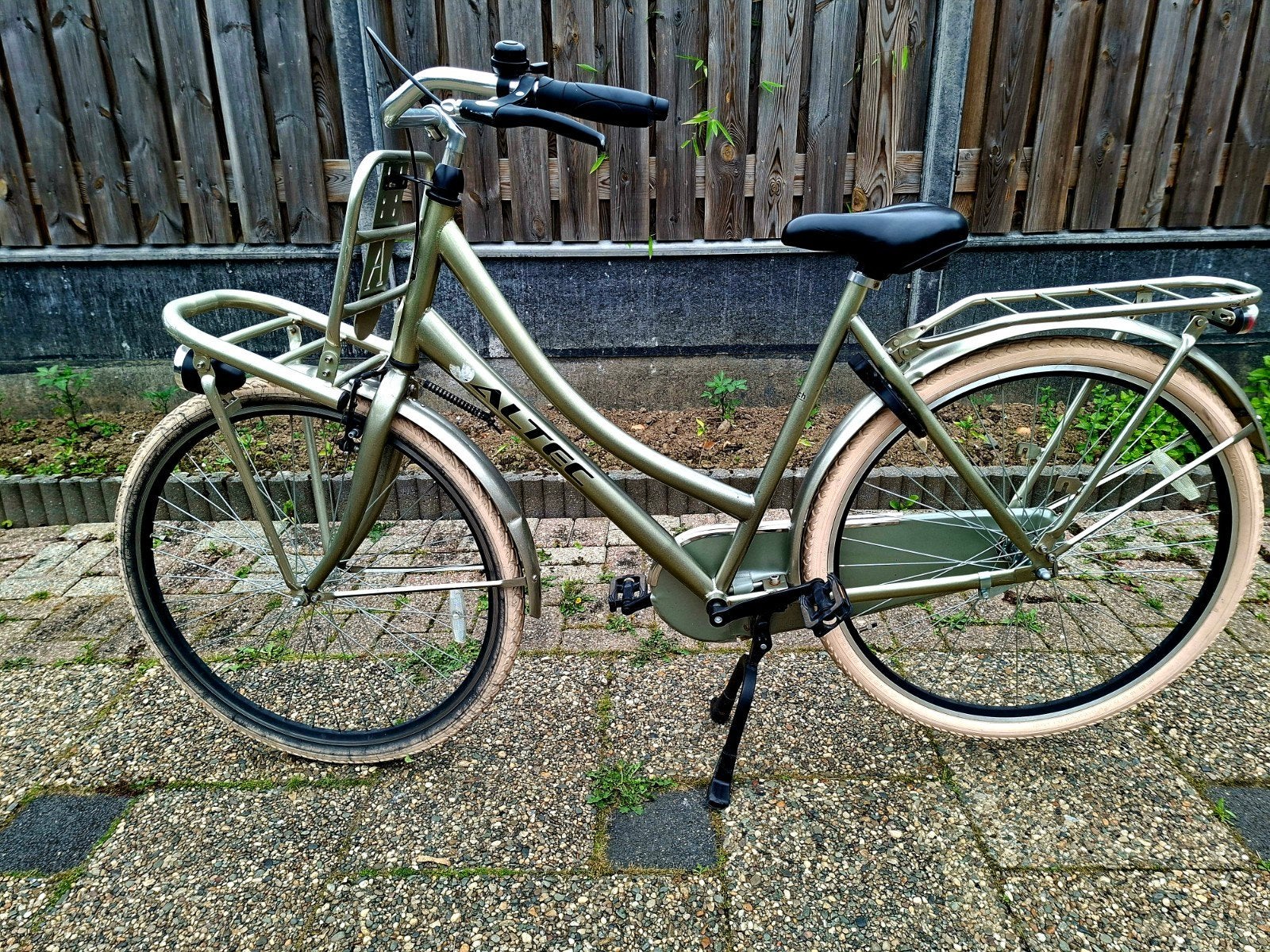 Altec Omafiets 28 inch - Zo goed als nieuw, Overige merken, Terugtraprem, Ophalen of Verzenden, Zo goed als nieuw
